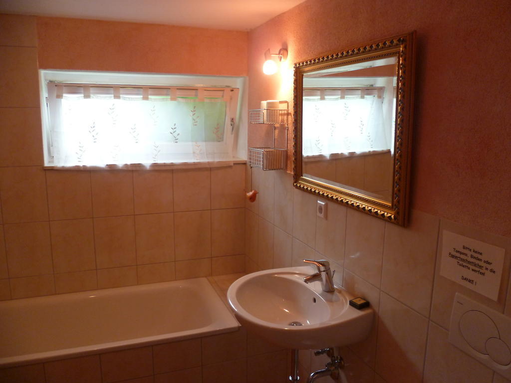 Gesundheitshotel Haus Sonnenstein Salem  Δωμάτιο φωτογραφία